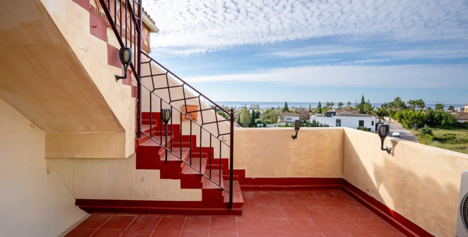 Venta de ático en Benahavís 25