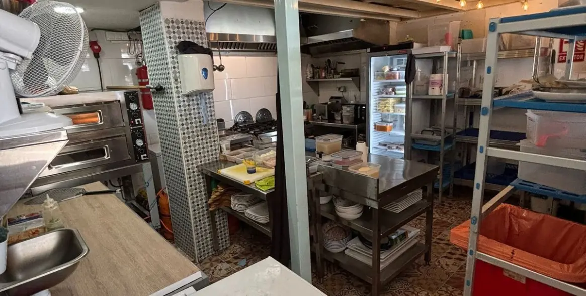 Sale of restaurant in Estepona 17