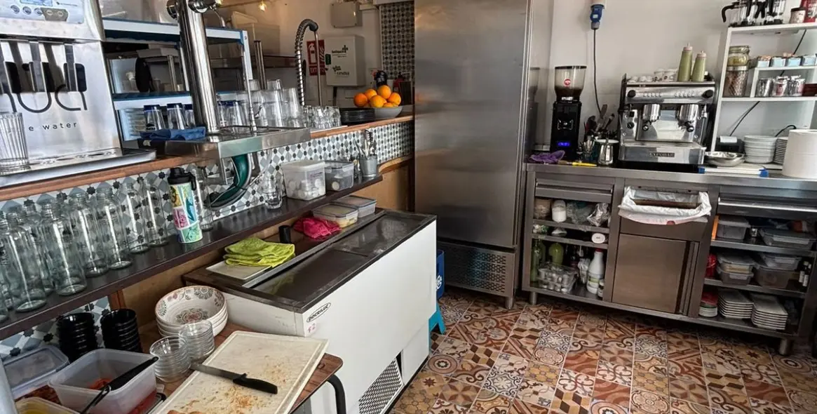Sale of restaurant in Estepona 28