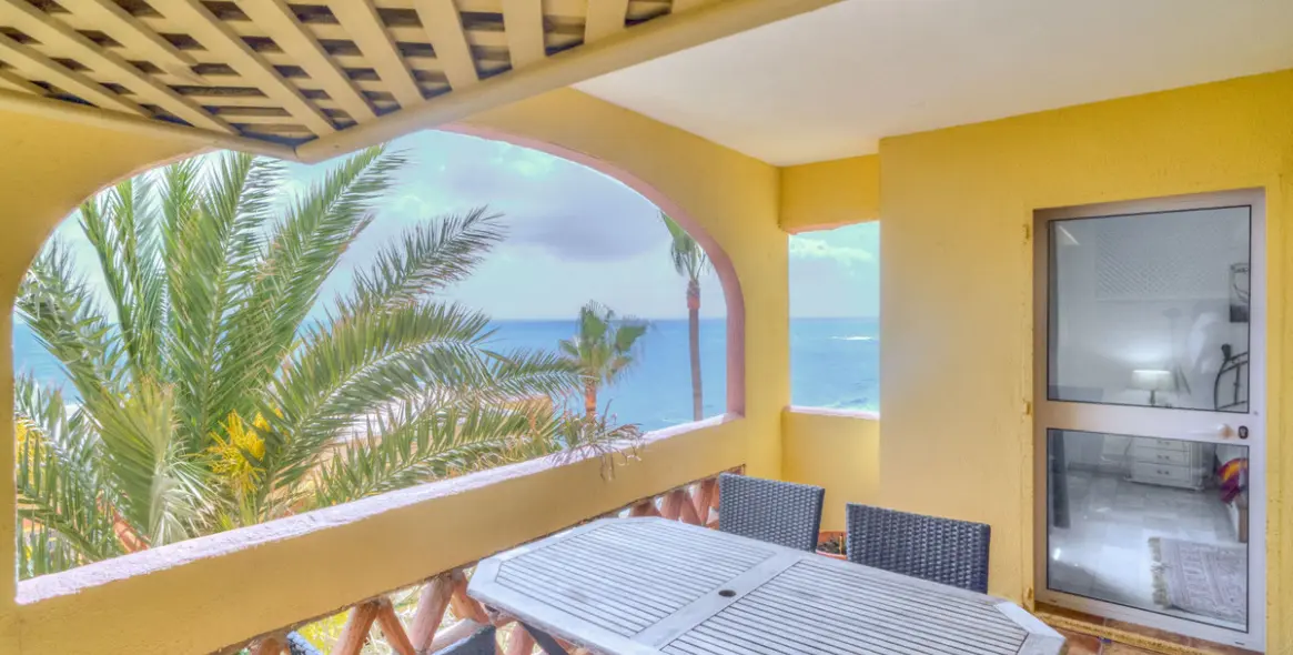 Venta de apartamento en planta media en Mijas Costa 1