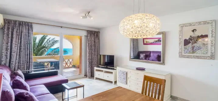 Sale of middle floor apartment in Mijas Costa 3