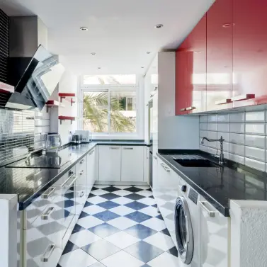 Sale of middle floor apartment in Mijas Costa