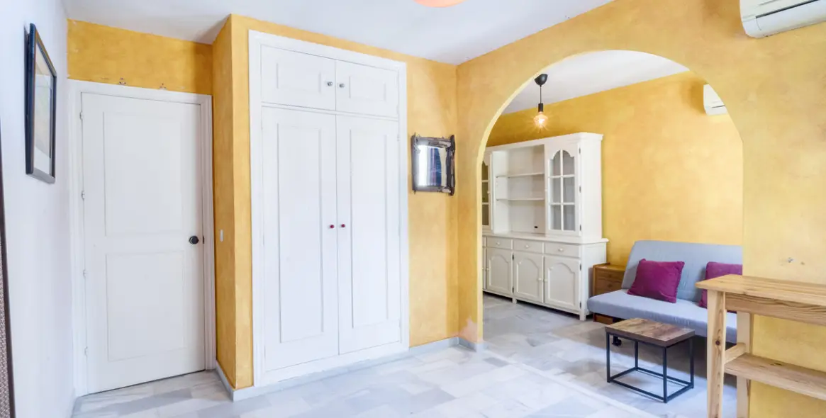 Venta de apartamento en planta media en Mijas Costa 17