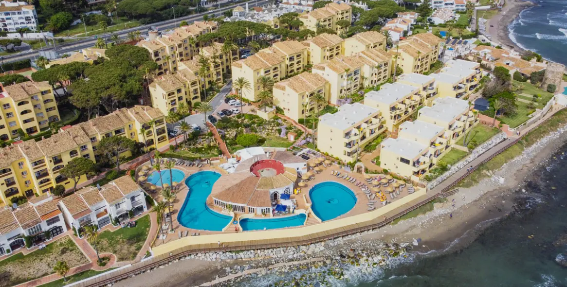Venta de apartamento en planta media en Mijas Costa 24