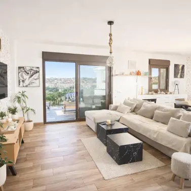 Sale of townhouse in Calahonda