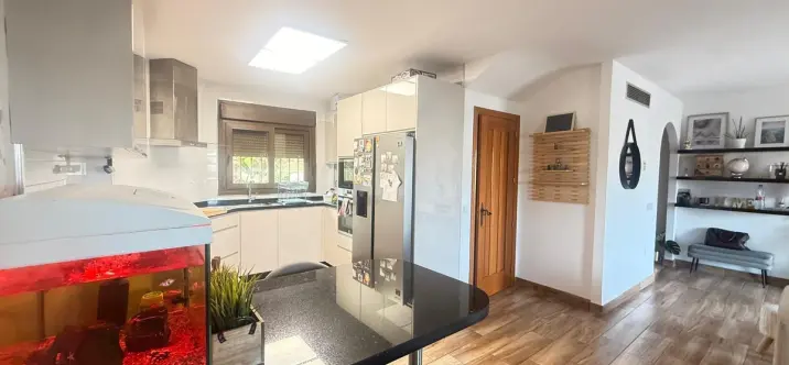 Sale of townhouse in Calahonda 4