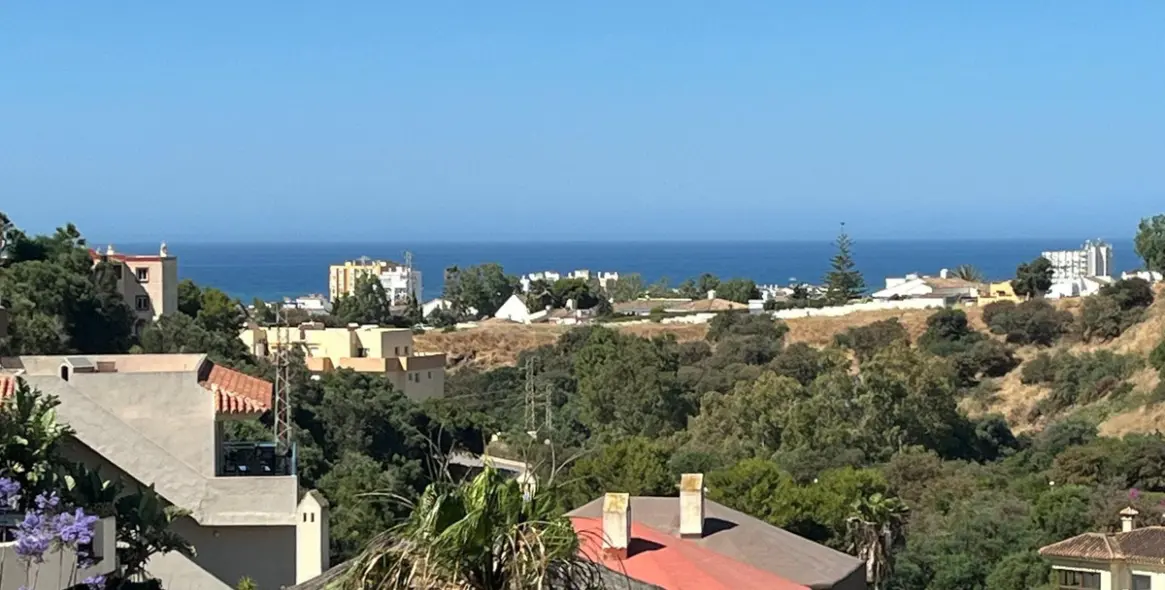 Sale of detached villa in Riviera del Sol 3