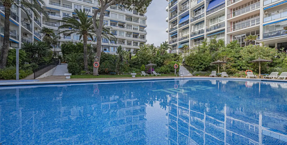 Sale of middle floor apartment in Marbella 20