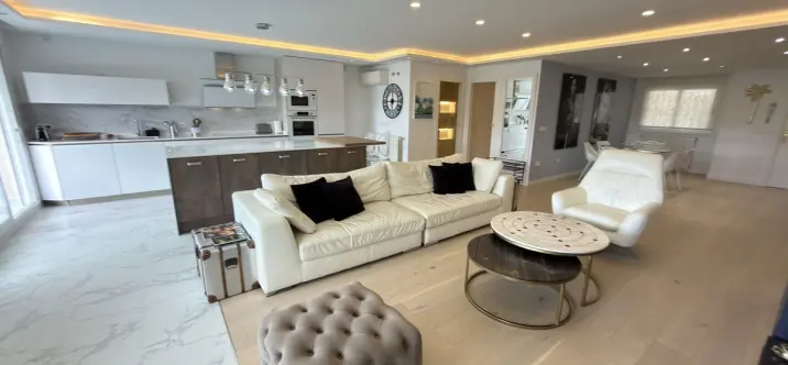 Sale of middle floor apartment in San Pedro de Alcántara 0