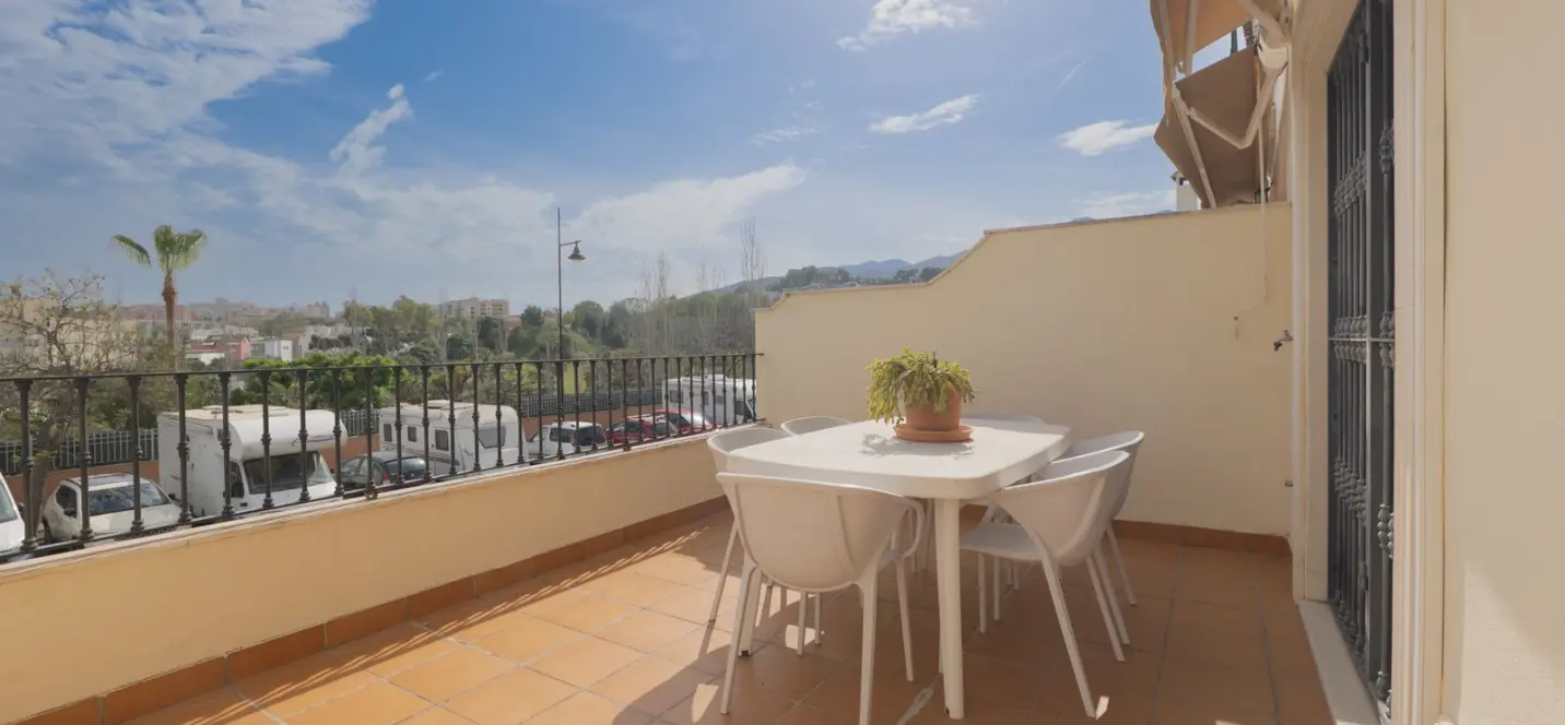Sale of townhouse in Torremolinos 2