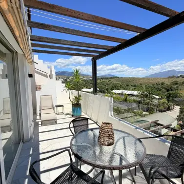 Venta de ático dúplex en Estepona