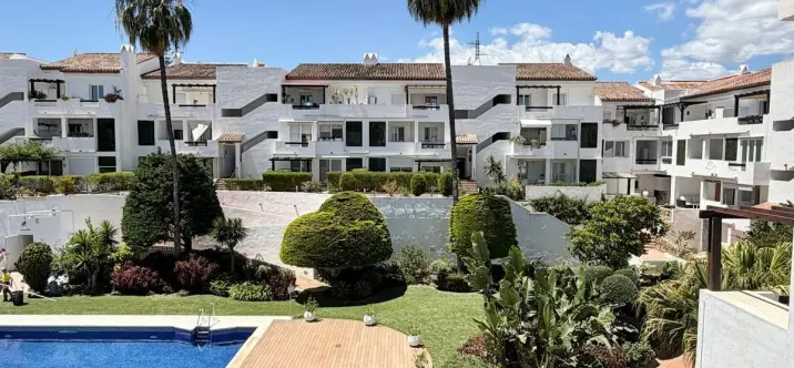 Venta de ático dúplex en Estepona 4