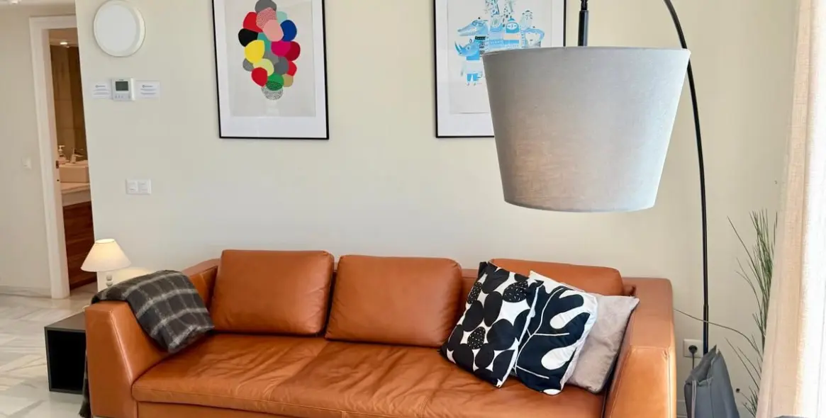 Venta de ático dúplex en Estepona 13