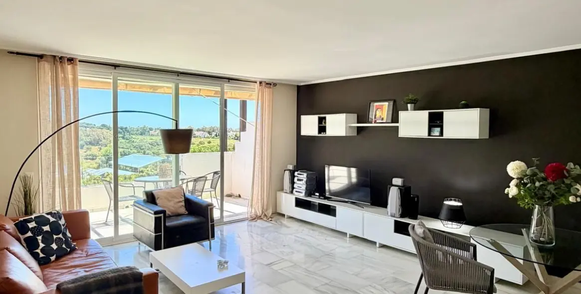 Venta de ático dúplex en Estepona 14