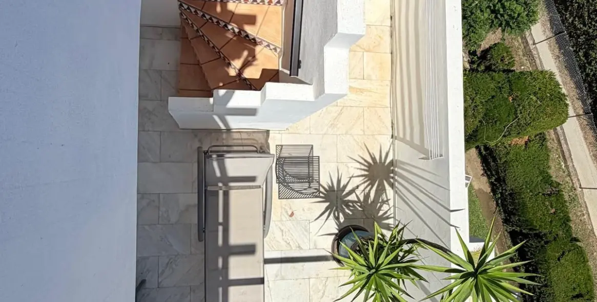 Venta de ático dúplex en Estepona 20