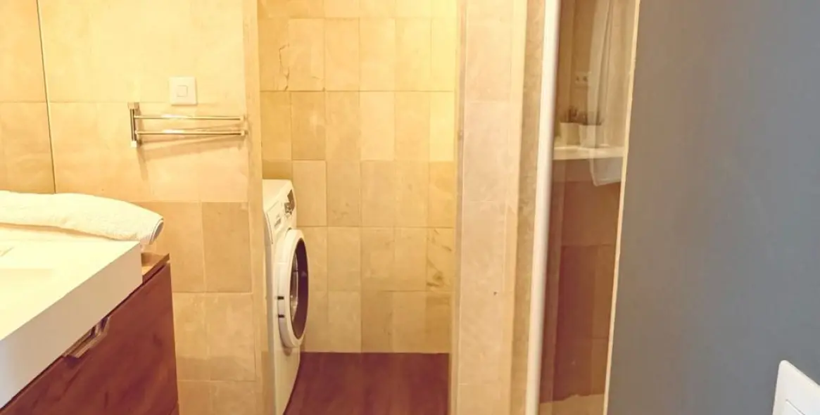 Venta de ático dúplex en Estepona 38