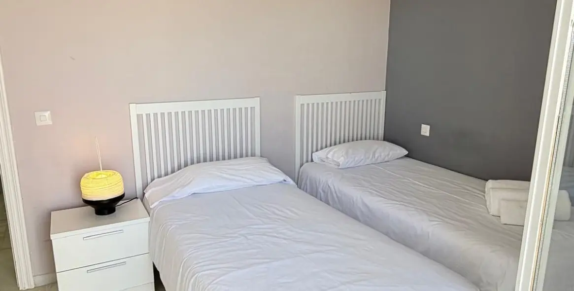 Venta de ático dúplex en Estepona 44