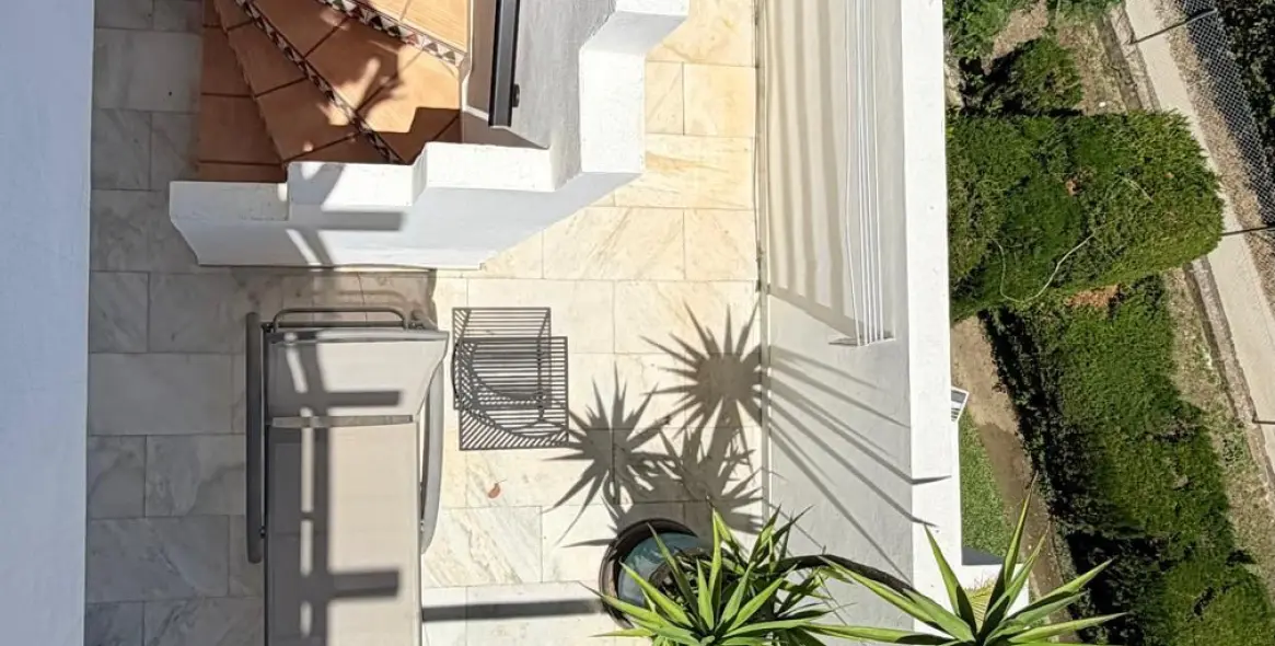 Venta de ático dúplex en Estepona 64