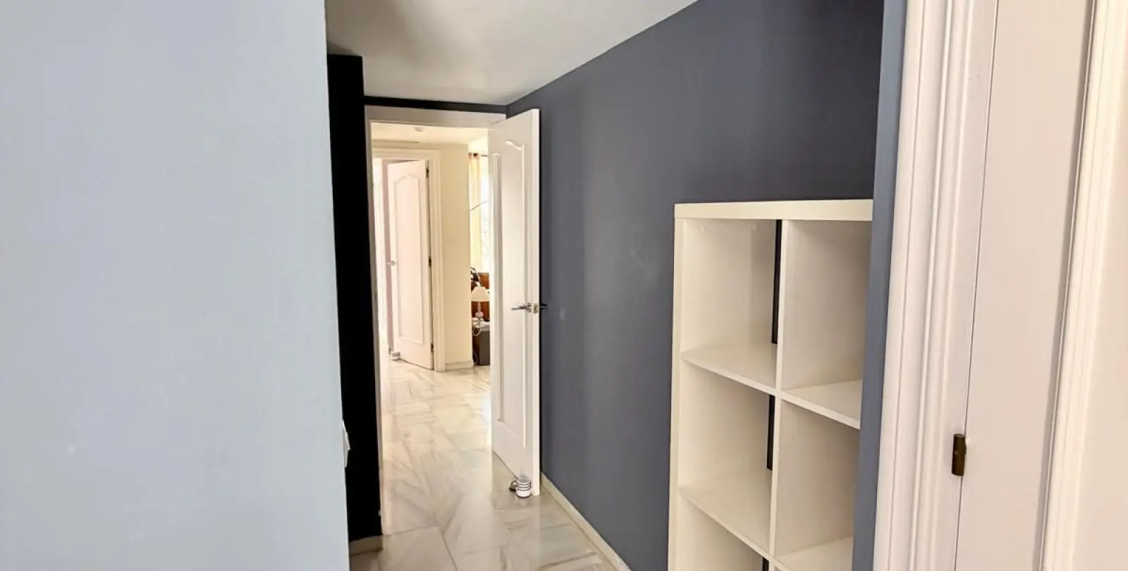 Sale of penthouse duplex in Estepona 26