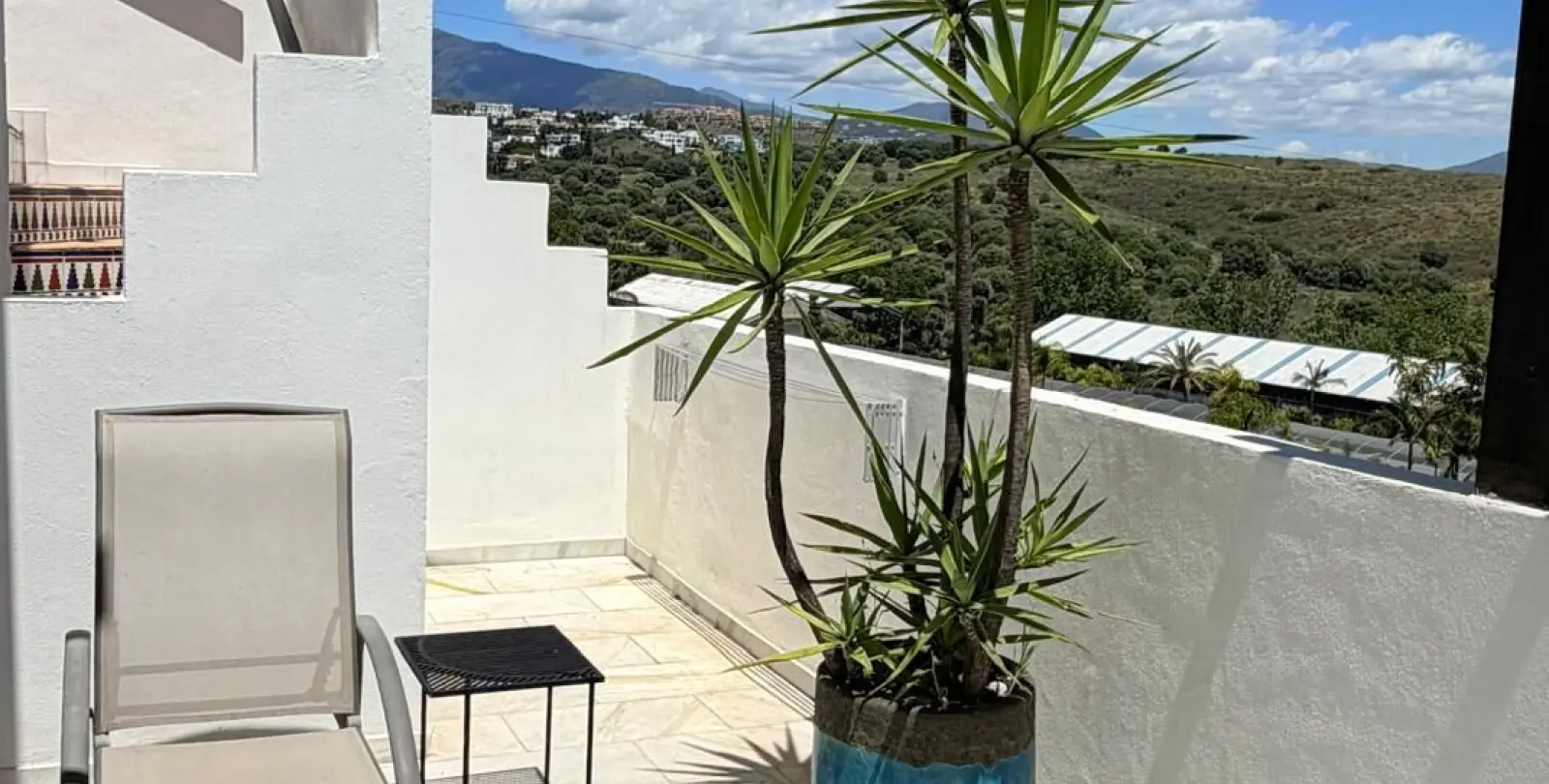 Sale of penthouse duplex in Estepona 33