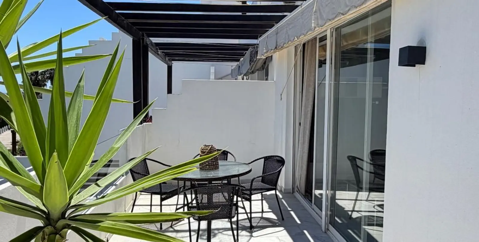 Sale of penthouse duplex in Estepona 34