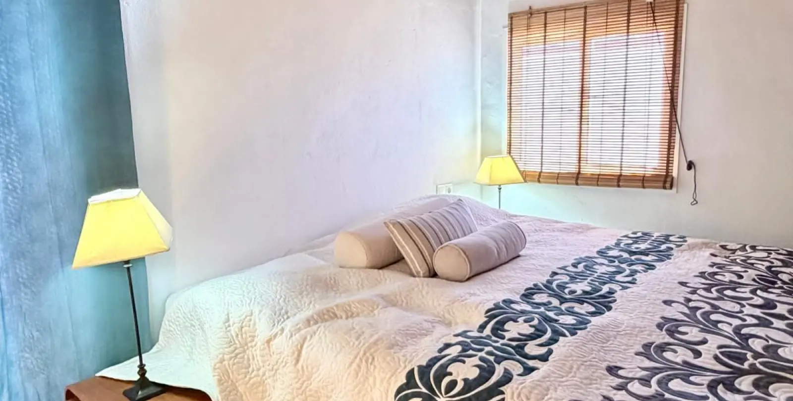 Sale of penthouse duplex in Estepona 46
