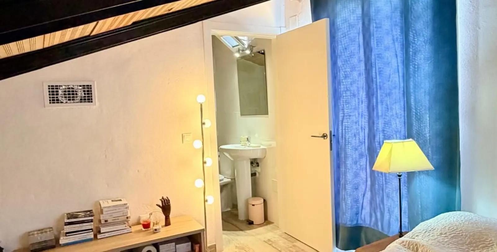 Sale of penthouse duplex in Estepona 48