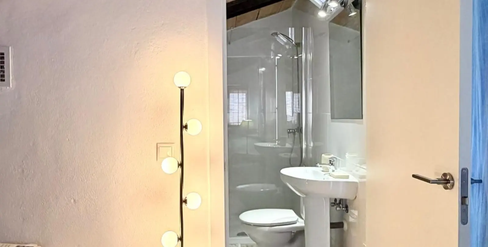 Sale of penthouse duplex in Estepona 50