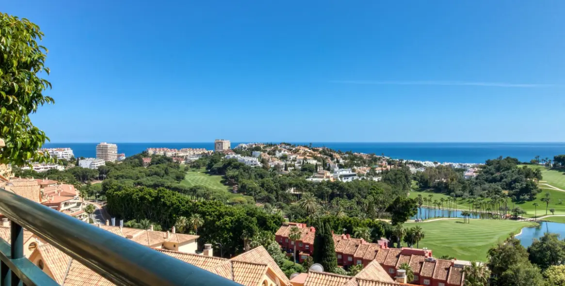 Sale of penthouse in Benalmadena 16