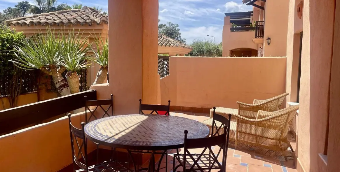 Sale of ground floor apartment in Hacienda del Sol 2