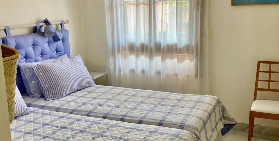 Sale of ground floor apartment in Hacienda del Sol 18
