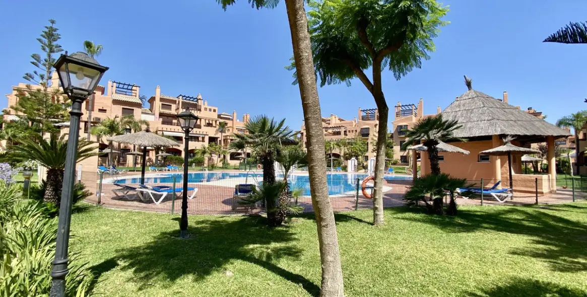 Продажа апартаментов на первом этаже в Hacienda del Sol 34