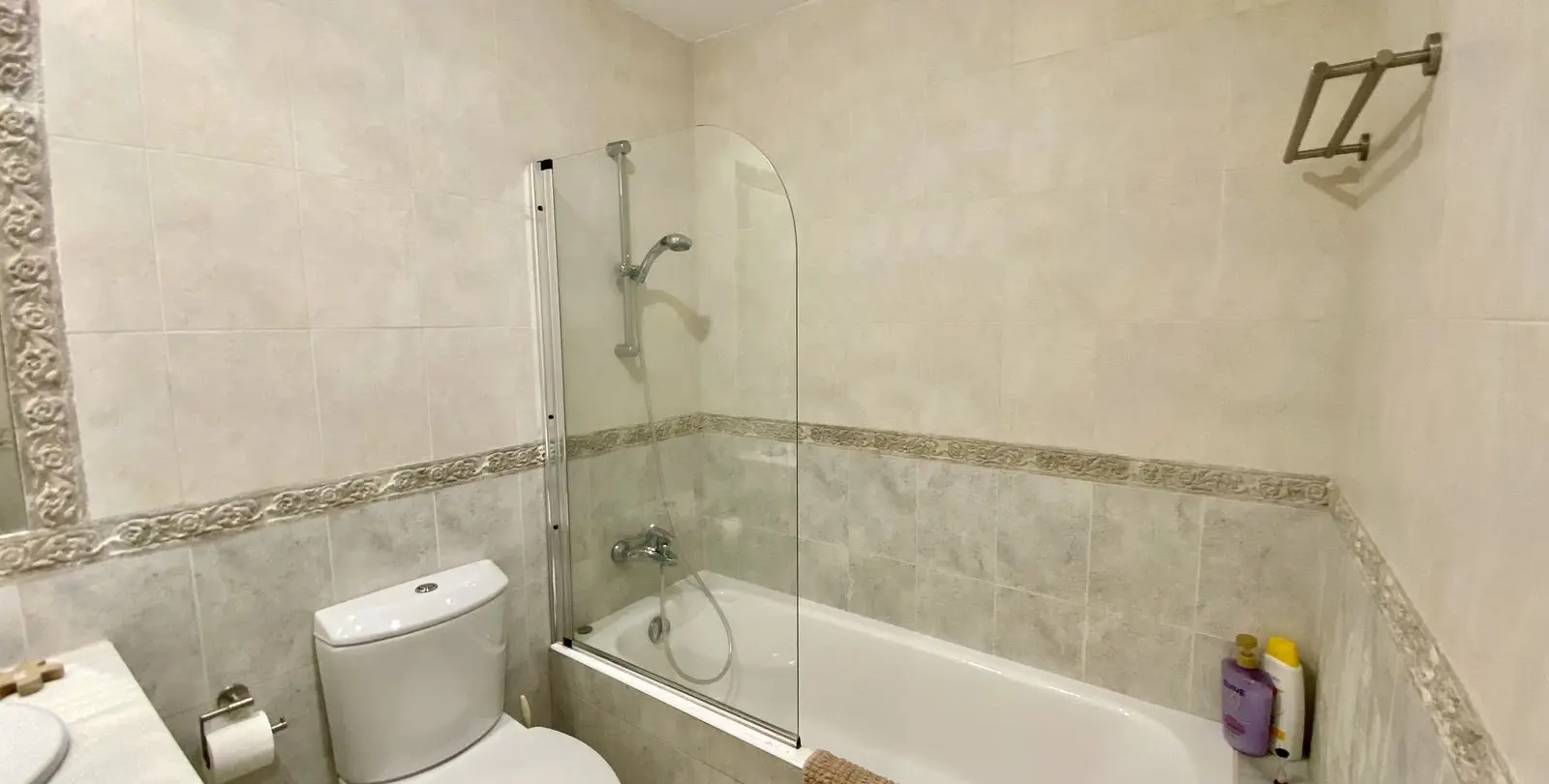 Venta de apartamento en planta baja en Hacienda del Sol 18