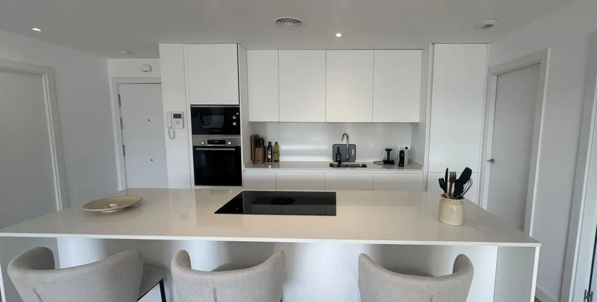 Sale of middle floor apartment in La Cala de Mijas 6