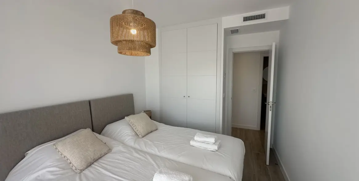 Sale of middle floor apartment in La Cala de Mijas 24