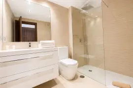 Image 4 thumb
