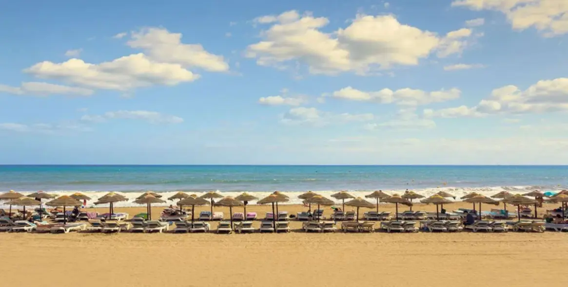 Venta de apartamento en planta baja en Estepona 3