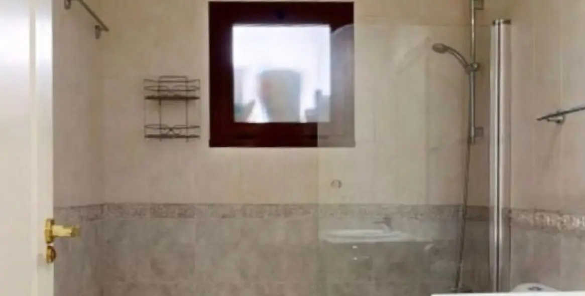Venta de apartamento en planta baja en Estepona 22