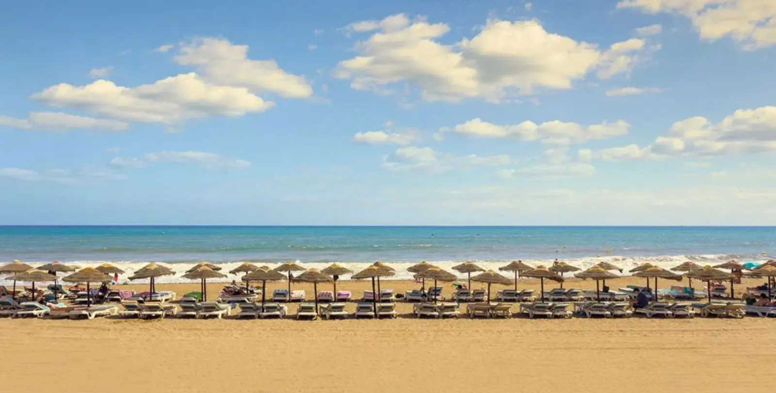Продажа апартаментов на первом этаже в Estepona 3