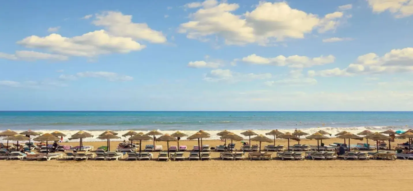 Продажа апартаментов на первом этаже в Estepona 2