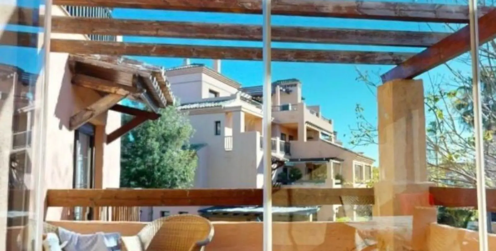 Продажа апартаментов на первом этаже в Estepona 5