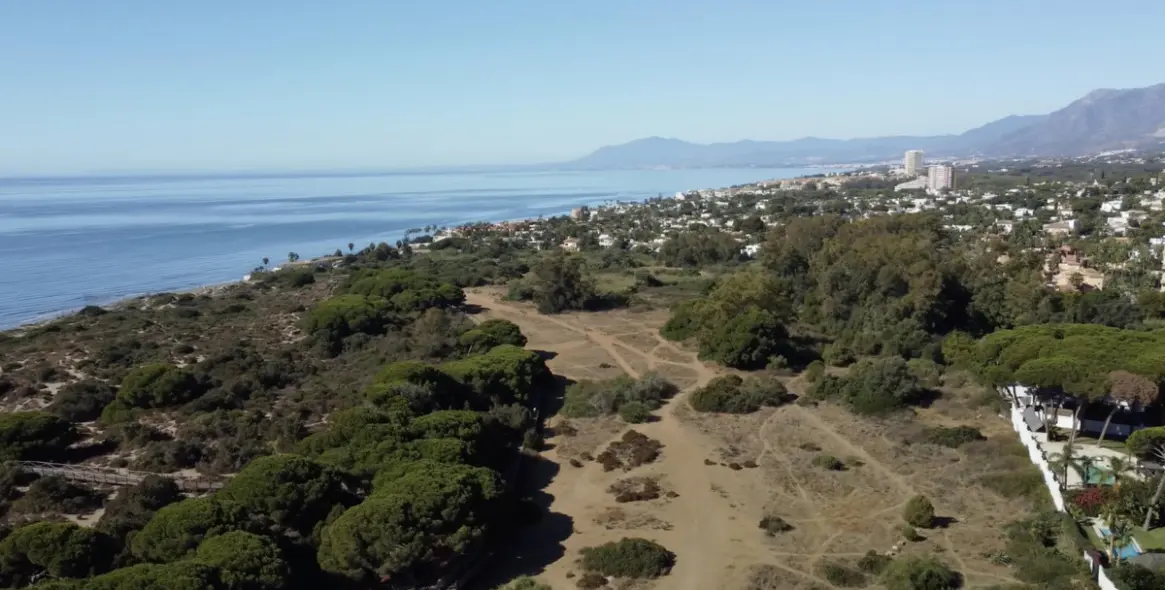 Venta de parcela residencial en Cabopino-Artola 21
