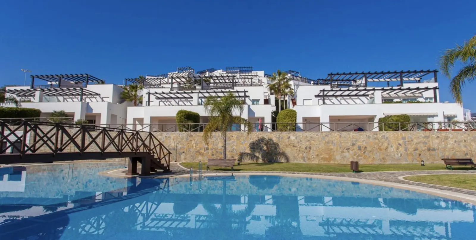 Sale of semi-detached house in Santa Clara 1