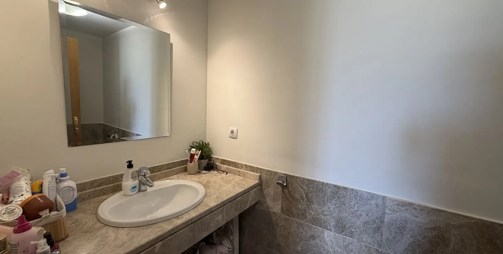 Sale of semi-detached house in Santa Clara 24