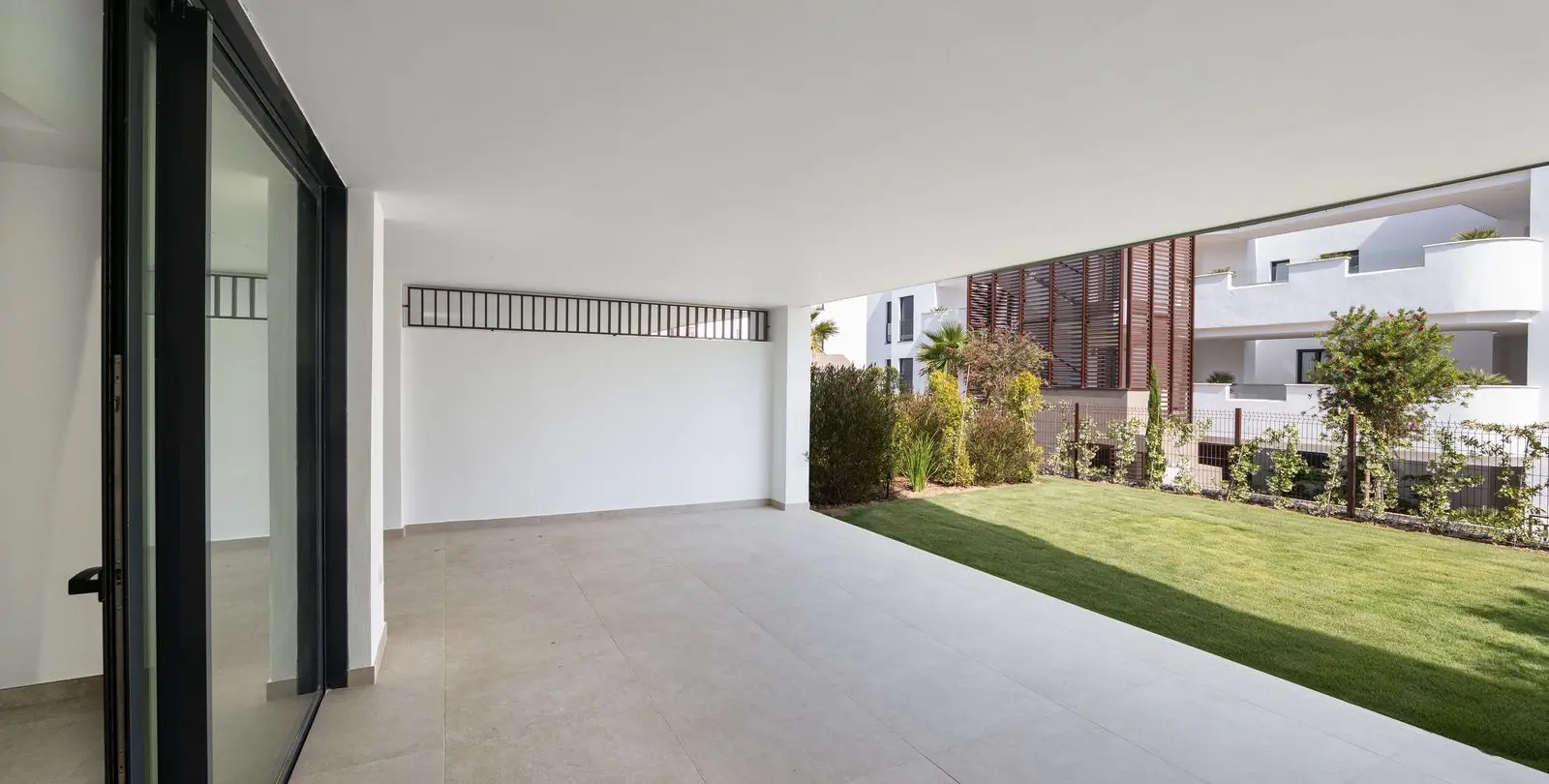Sale of ground floor apartment in Estepona 5