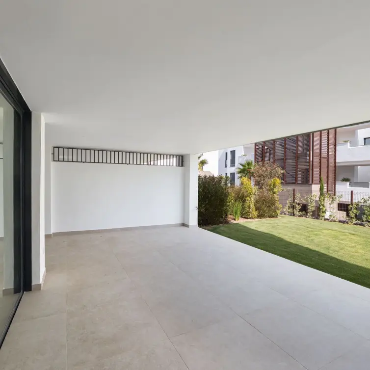 Venta de apartamento en planta baja en Estepona