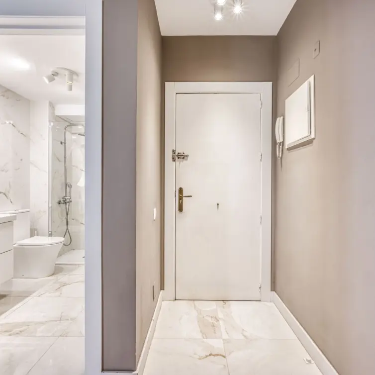 Sale of ground floor apartment in Puerto Banús