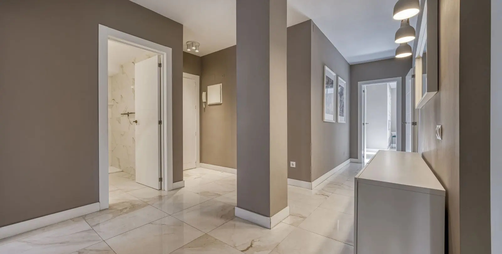 Sale of ground floor apartment in Puerto Banús 8