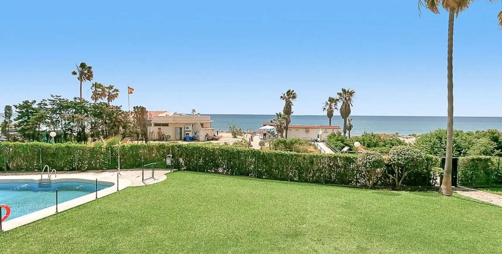 Venta de apartamento en planta media en Marbella 7