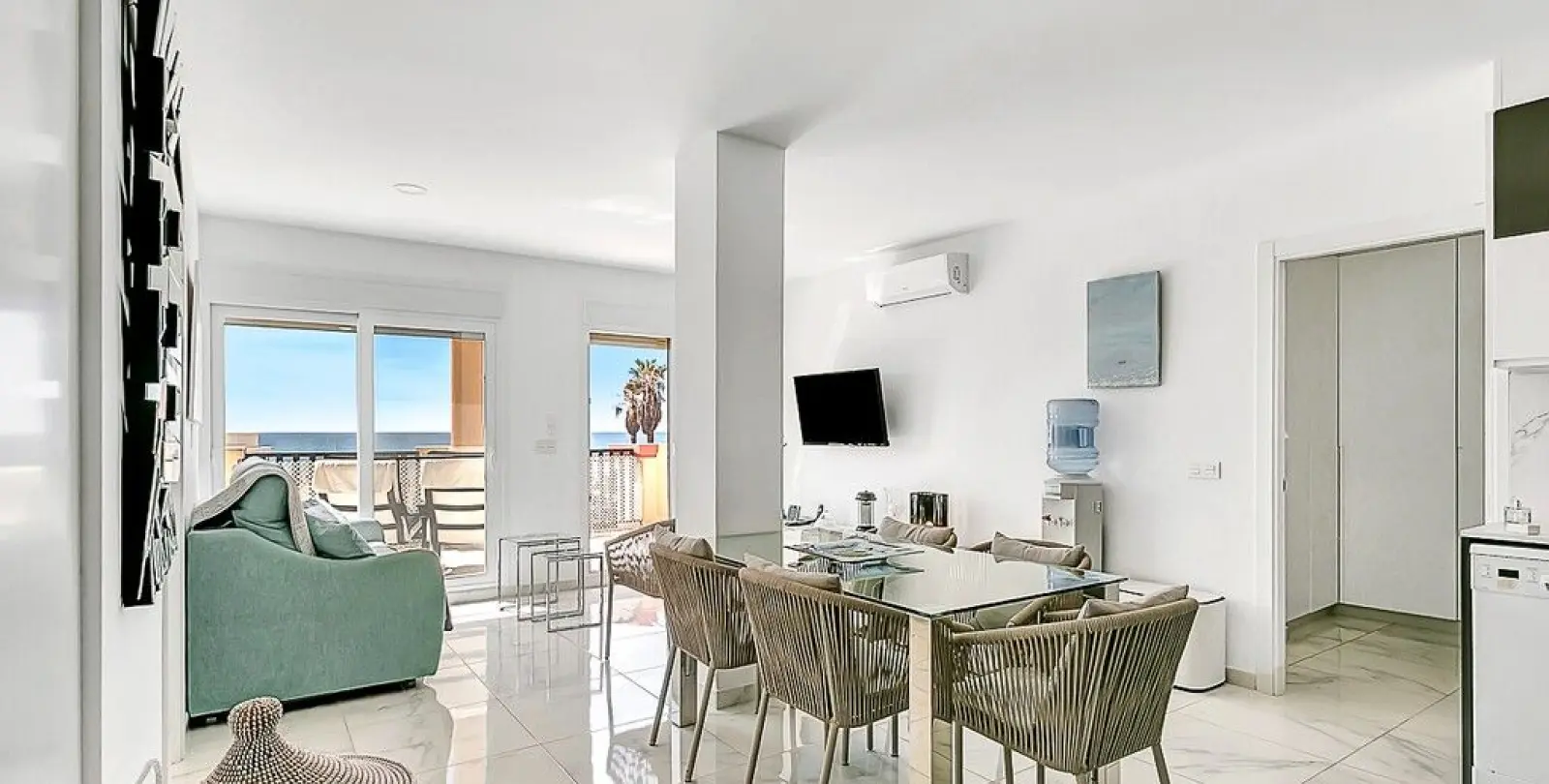 Venta de apartamento en planta media en Marbella 11